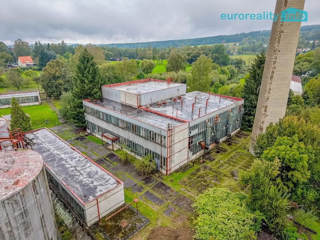 Prodej výrobní haly, prostoru 852 m²
